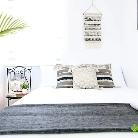 House In Santiago With Garden, Garage And Grill Holiday home