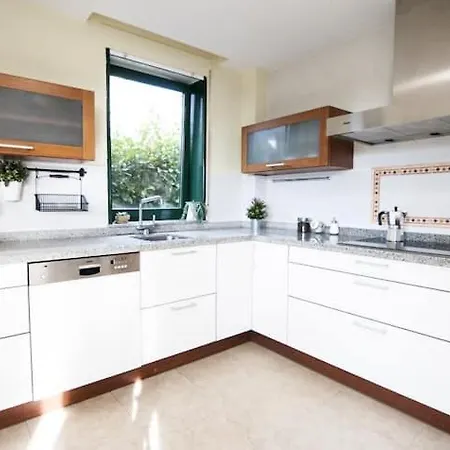 House In Santiago With Garden, Garage And Grill Santiago de Compostela