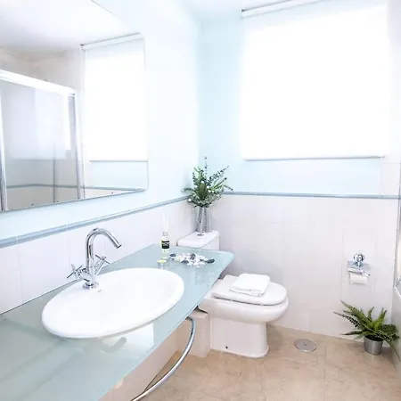 House In Santiago With Garden, Garage And Grill Santiago de Compostela